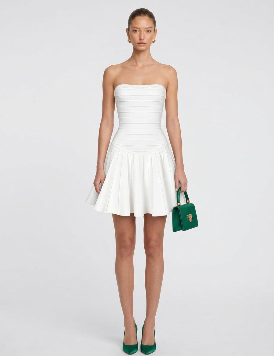 Retrofête White Strapless Mini Dress