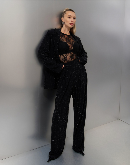 Annie Woman Suit Black | Stunning Formal Elegance for Women