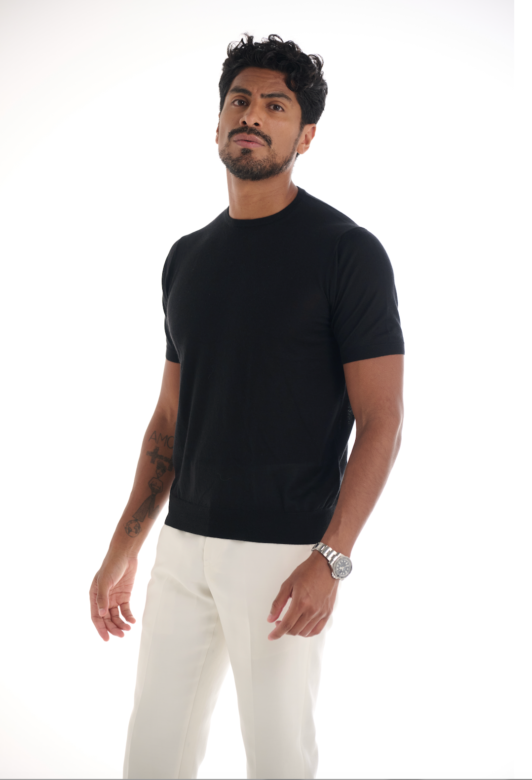 Black Cashmere Round Neck